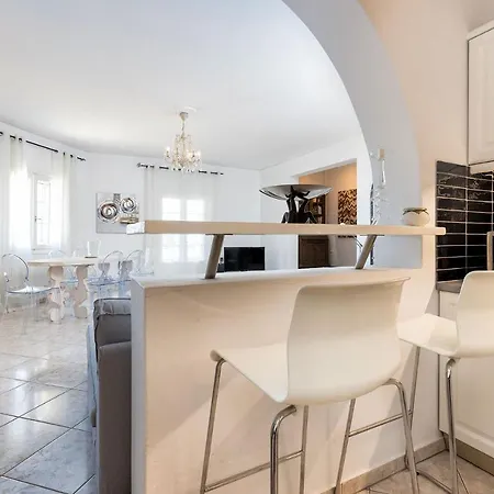 Villa Daphne's Lux *