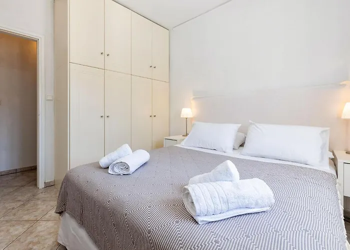 Daphne's Lux Willa *