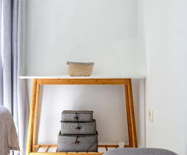 Daphne's Lux Willa *