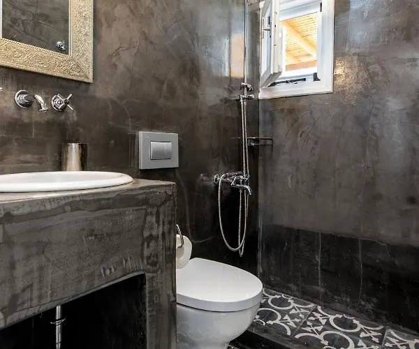 Willa Daphne's Lux *